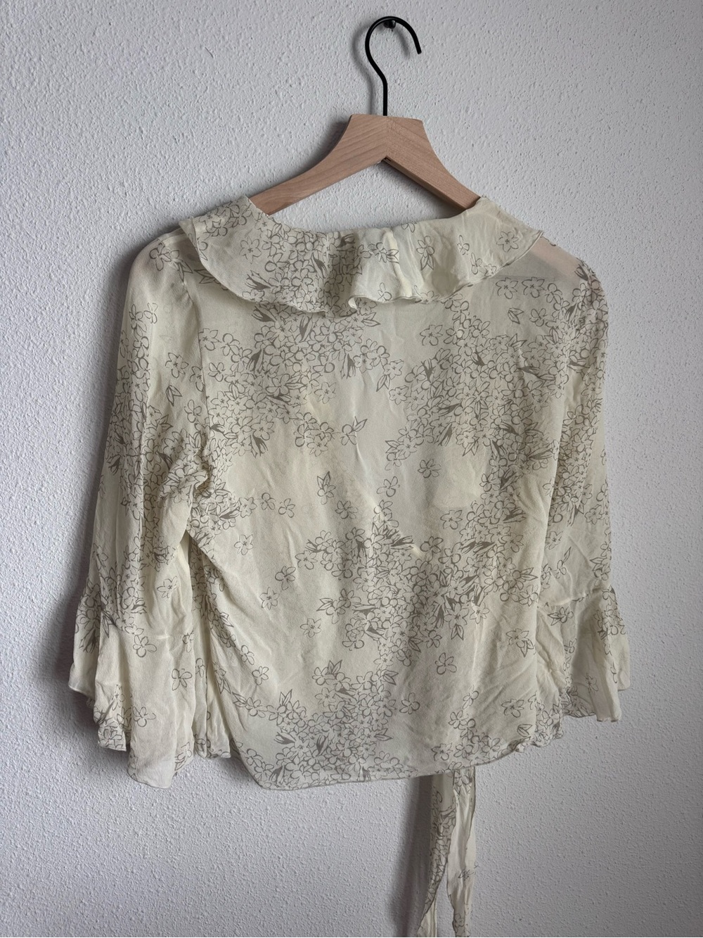 The Limited Vintage Cream Floral Wrap Blouse - Picture 7 of 8